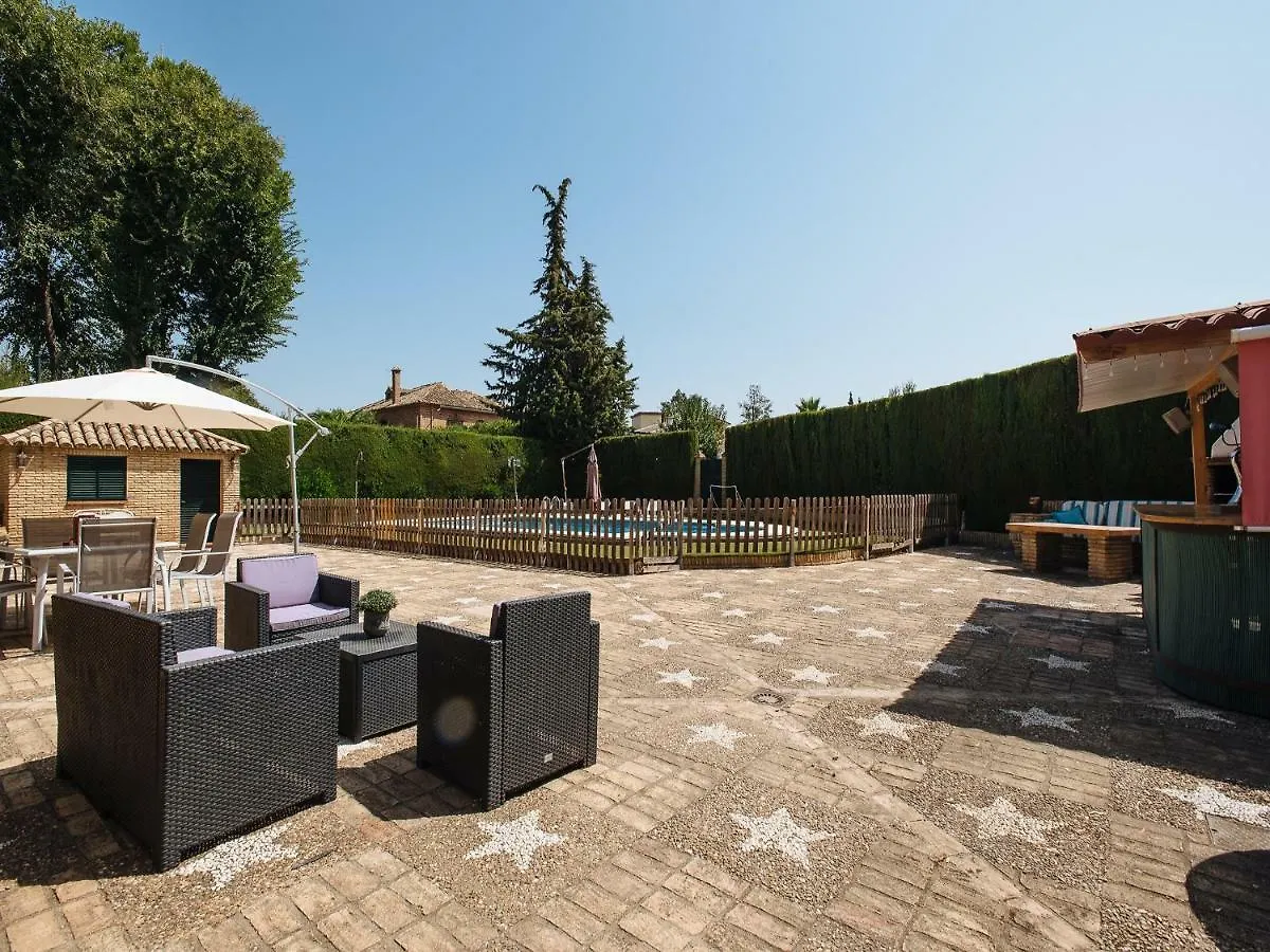 Divi Apartments Villa Reyes Mairena del Aljarafe 0*,  Spain