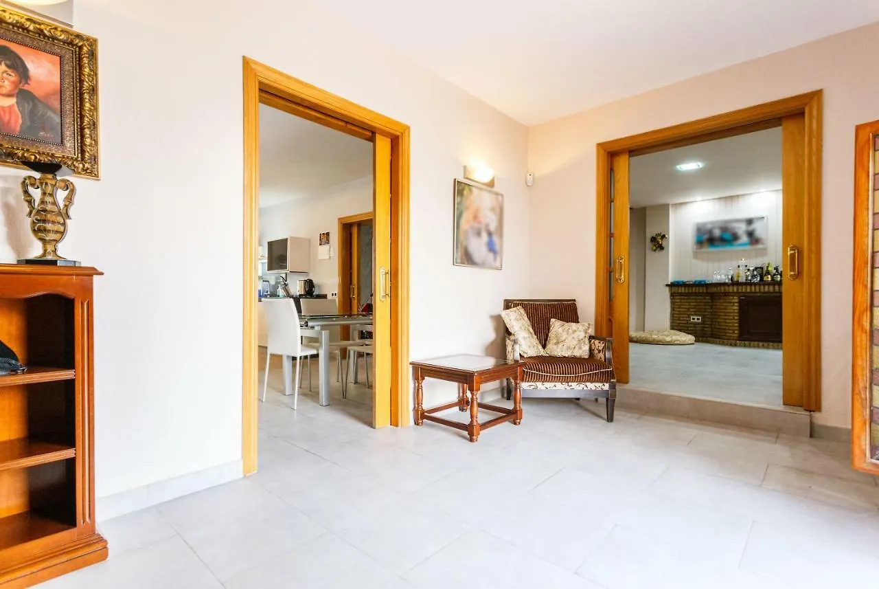 Divi Apartments Villa Reyes Mairena del Aljarafe 0*,  Spain